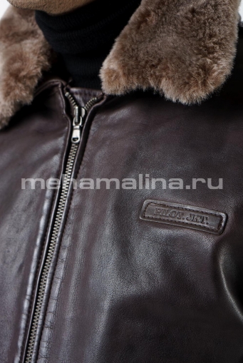 Миниатюра фотографии Кожаная куртка на резинке