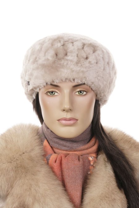 Купить Шапка женская из мутона в каталоге