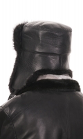 Миниатюра фотографии Шапка мужская из натуральной кожи с бобром