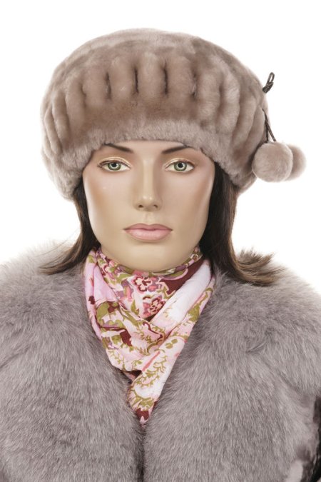 Купить Шапка женская из мутона в каталоге