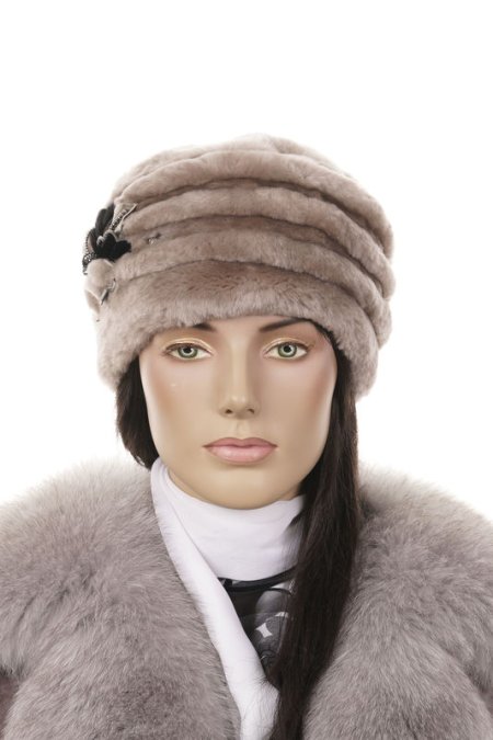 Купить Шапка женская из мутона в каталоге
