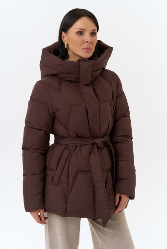 Миниатюра фотографии Женский пуховик с поясом