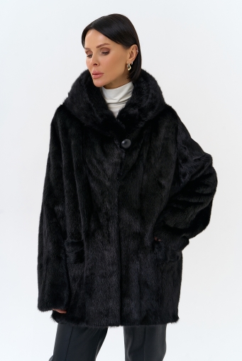 Миниатюра фотографии Шуба из меха норки с капюшоном
