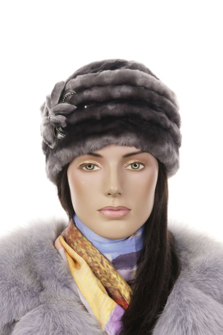 Купить Шапка женская из мутона в каталоге