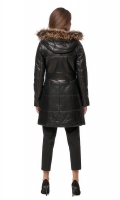 Миниатюра фотографии Женское кожаное пальто из натуральной кожи с капюшоном, отделка енот