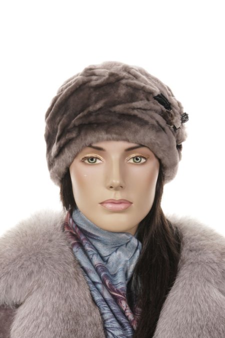 Купить Шапка женская из мутона в каталоге