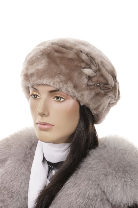 Купить Шапка женская из мутона в каталоге