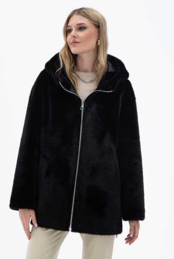 Миниатюра фотографии Женская двухсторонняя дубленка из эко кожи с капюшоном