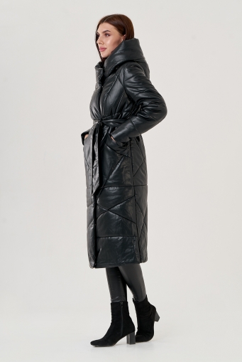 Миниатюра фотографии Черный длинный пуховик из эко кожи