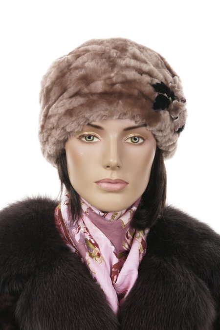 Купить Шапка женская из мутона в каталоге