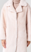 Миниатюра фотографии Удлиненное женское пальто из шерсти 