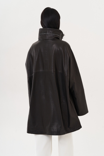 Миниатюра фотографии Кожаная удлиненная куртка черного цвета