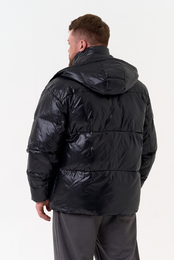 Миниатюра фотографии Мужской пуховик черного цвета с капюшоном