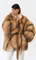 Миниатюра фотографии Шуба из лисы свободного кроя