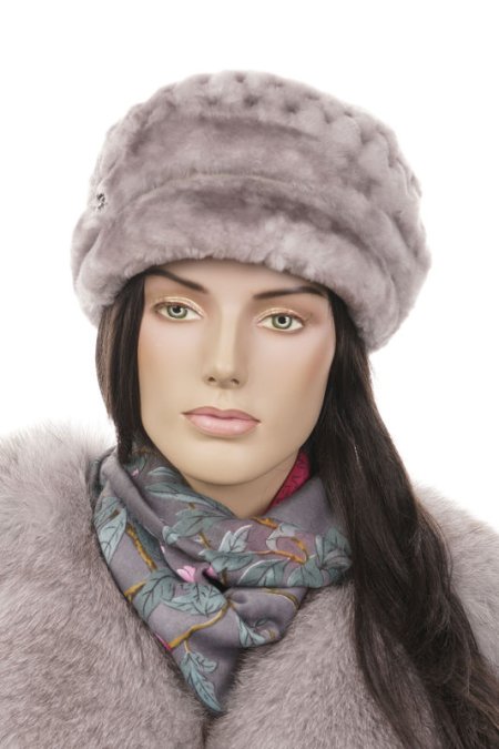 Купить Шапка женская из мутона в каталоге