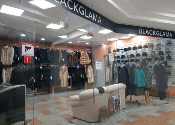 Магазин BLACKGLAMA, где можно купить верхнюю одежду в России
