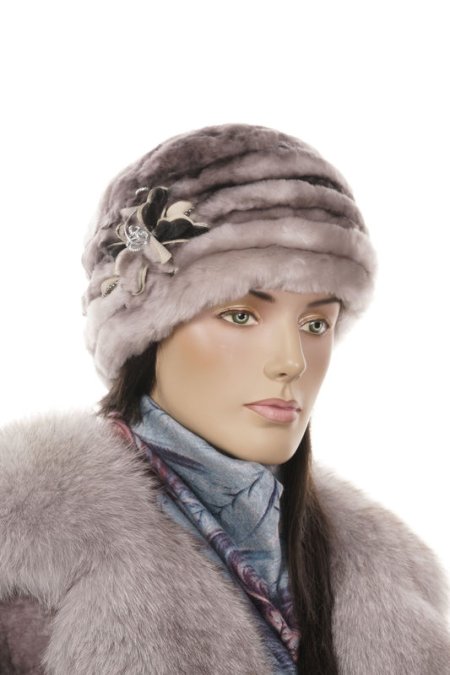 Купить Шапка женская из мутона в каталоге