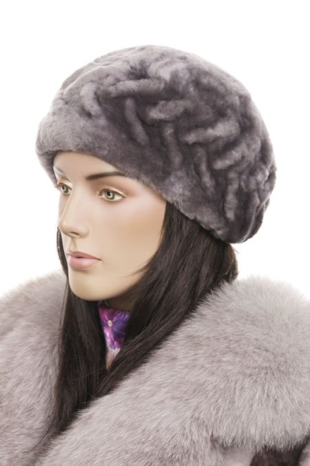 Купить Шапка женская из мутона в каталоге