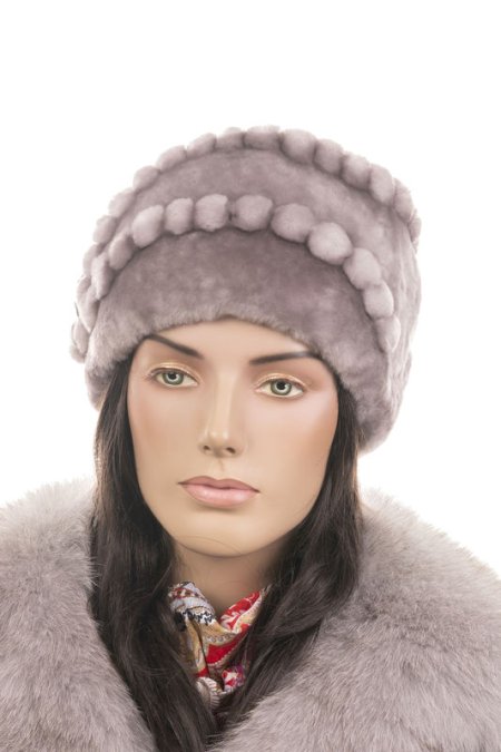 Купить Шапка женская из мутона в каталоге