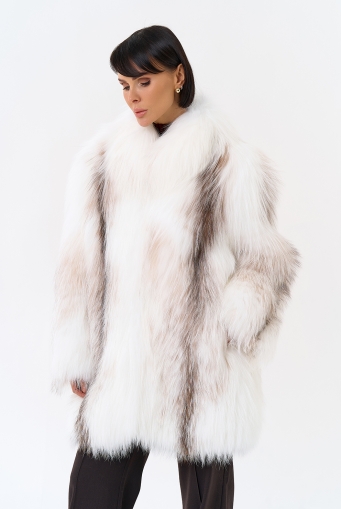 Миниатюра фотографии Белая шуба из лисы