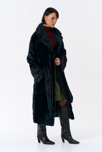 Миниатюра фотографии Зеленая шуба из норки