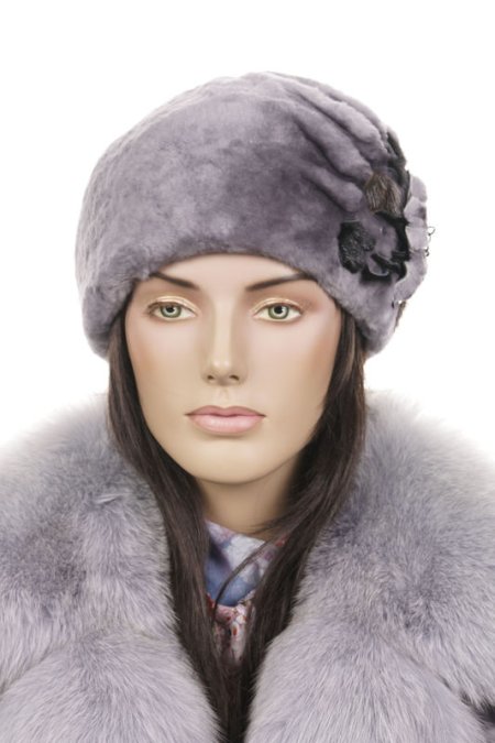 Купить Шапка женская из мутона в каталоге