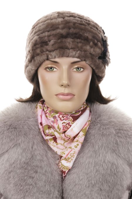 Купить Шапка женская из мутона в каталоге