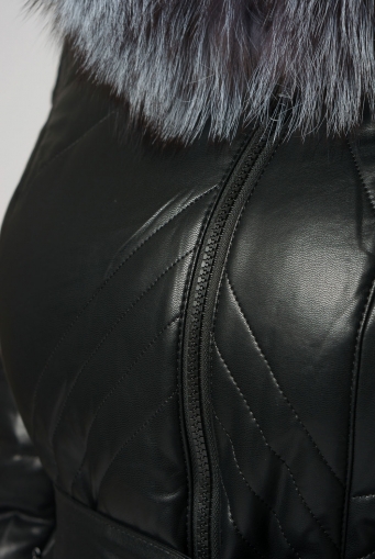 Миниатюра фотографии Черный пуховик с чернобуркой из эко кожи