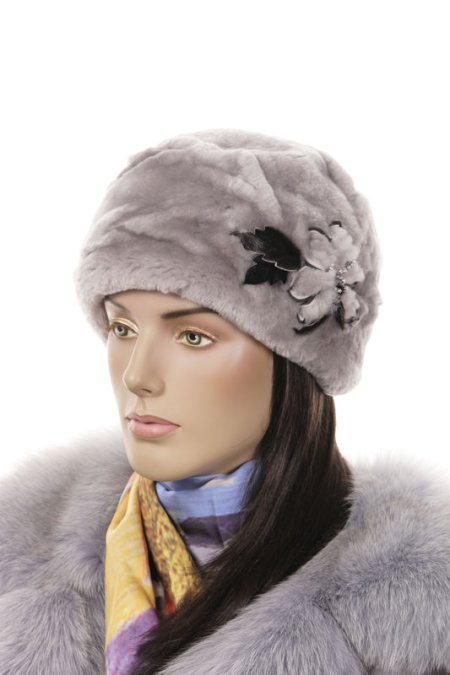 Купить Шапка женская из мутона в каталоге