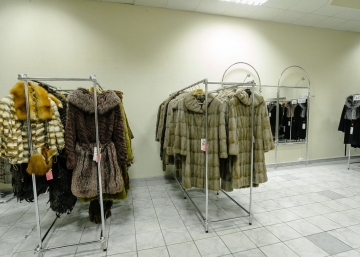 Магазин Белка, где можно купить верхнюю одежду в Слободском