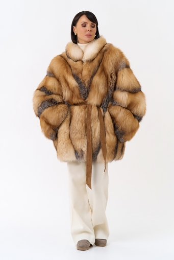 Миниатюра фотографии Шуба из лисы свободного кроя