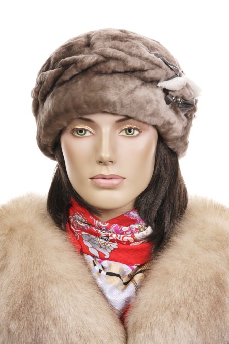 Купить Шапка женская из овчины в каталоге