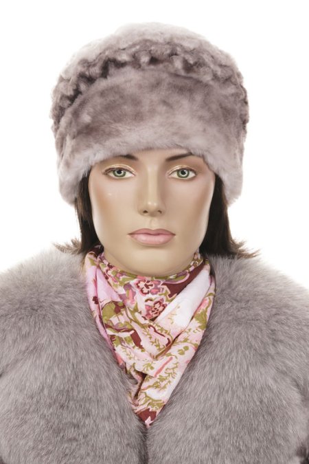 Купить Шапка женская из мутона в каталоге