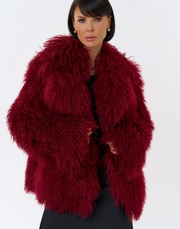 Купить Красная шуба из ламы в каталоге