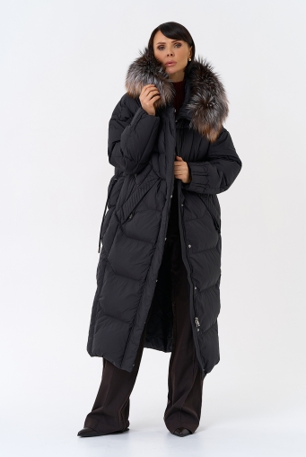 Миниатюра фотографии Женский пуховик с отделкой из меха блюфрост