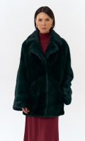 Миниатюра фотографии Шуба из меха норки с английским воротником в зеленом цвете