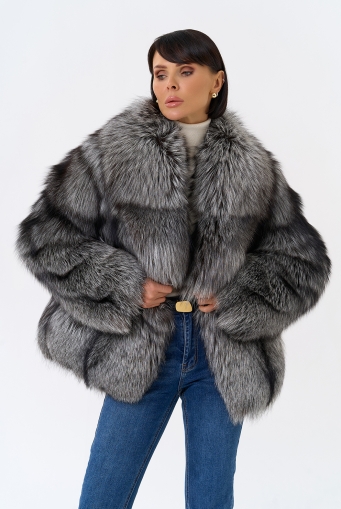 Миниатюра фотографии Шуба из лисы