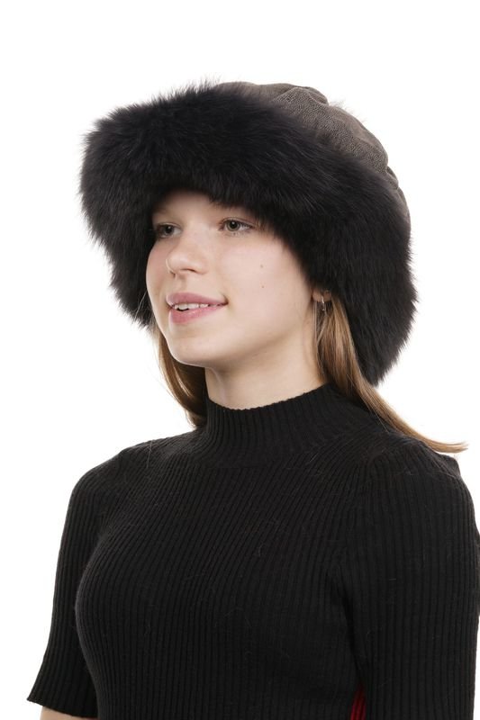 Миниатюра фотографии Шапка женская из натуральной кожи с песцом