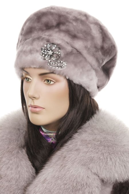 Купить Шапка женская из мутона в каталоге