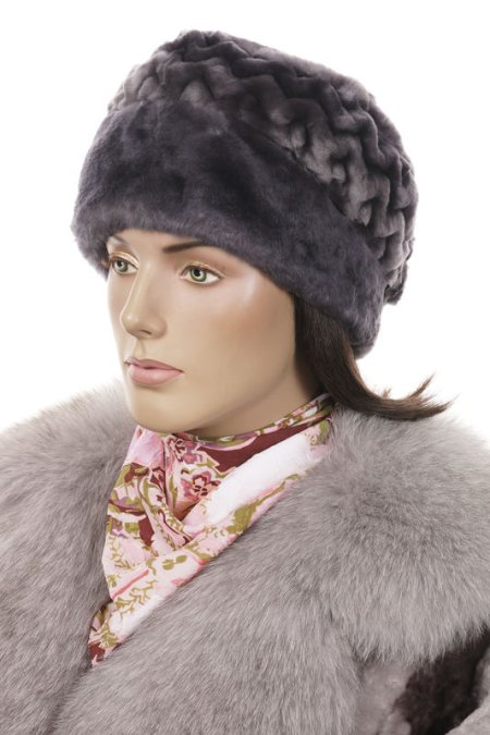 Купить Шапка женская из мутона в каталоге