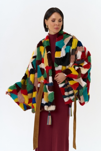 Миниатюра фотографии Яркая шуба из меха норки