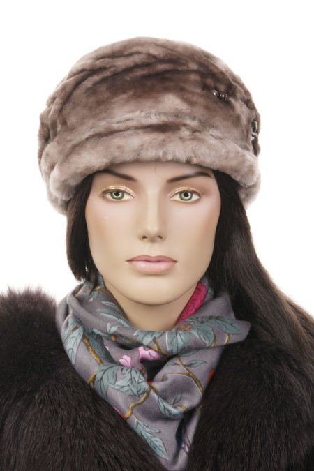 Купить Шапка женская из мутона в каталоге