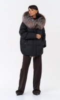 Миниатюра фотографии Женский пуховик с отделкой из меха блюфрост