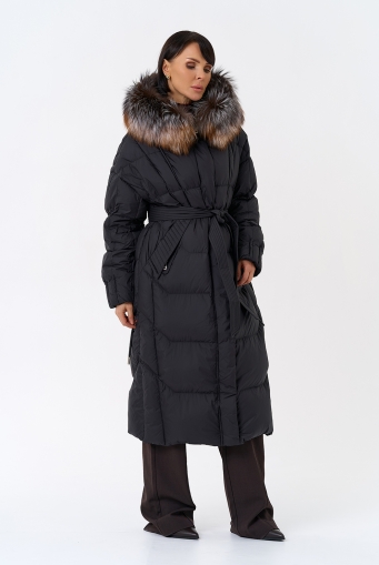 Миниатюра фотографии Женский пуховик с отделкой из меха блюфрост