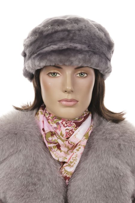 Купить Шапка женская из мутона в каталоге
