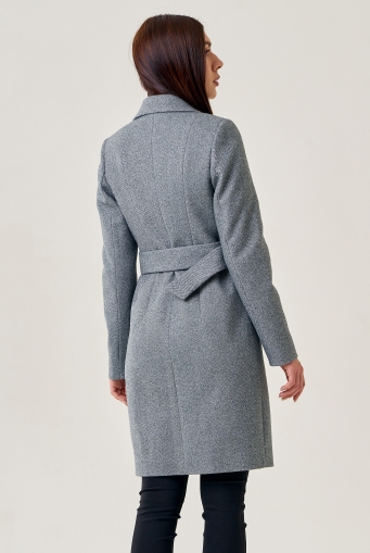 Миниатюра фотографии Женское пальто серого цвета с поясом