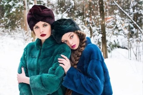 Modella furs