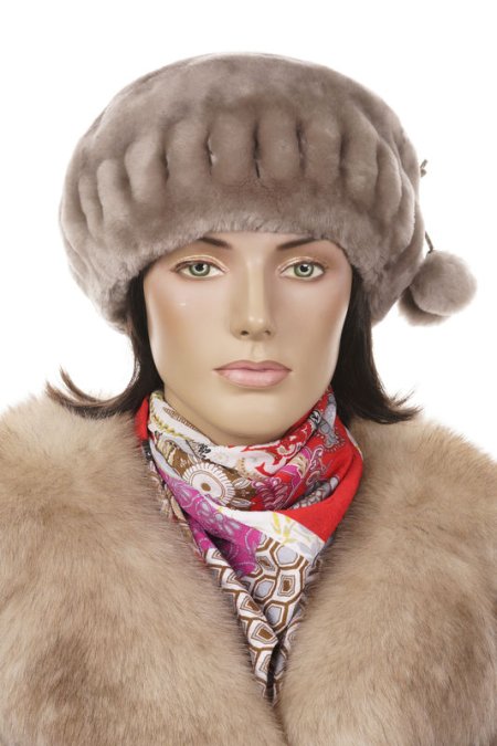 Купить Шапка женская из мутона в каталоге