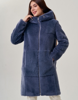 Купить Женское пальто из шерсти с капюшоном в каталоге