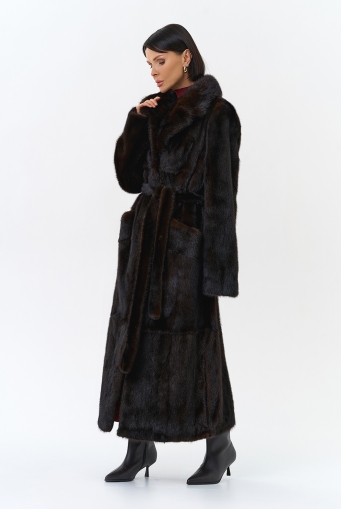 Миниатюра фотографии Длинная шуба из меха норки с английским воротником